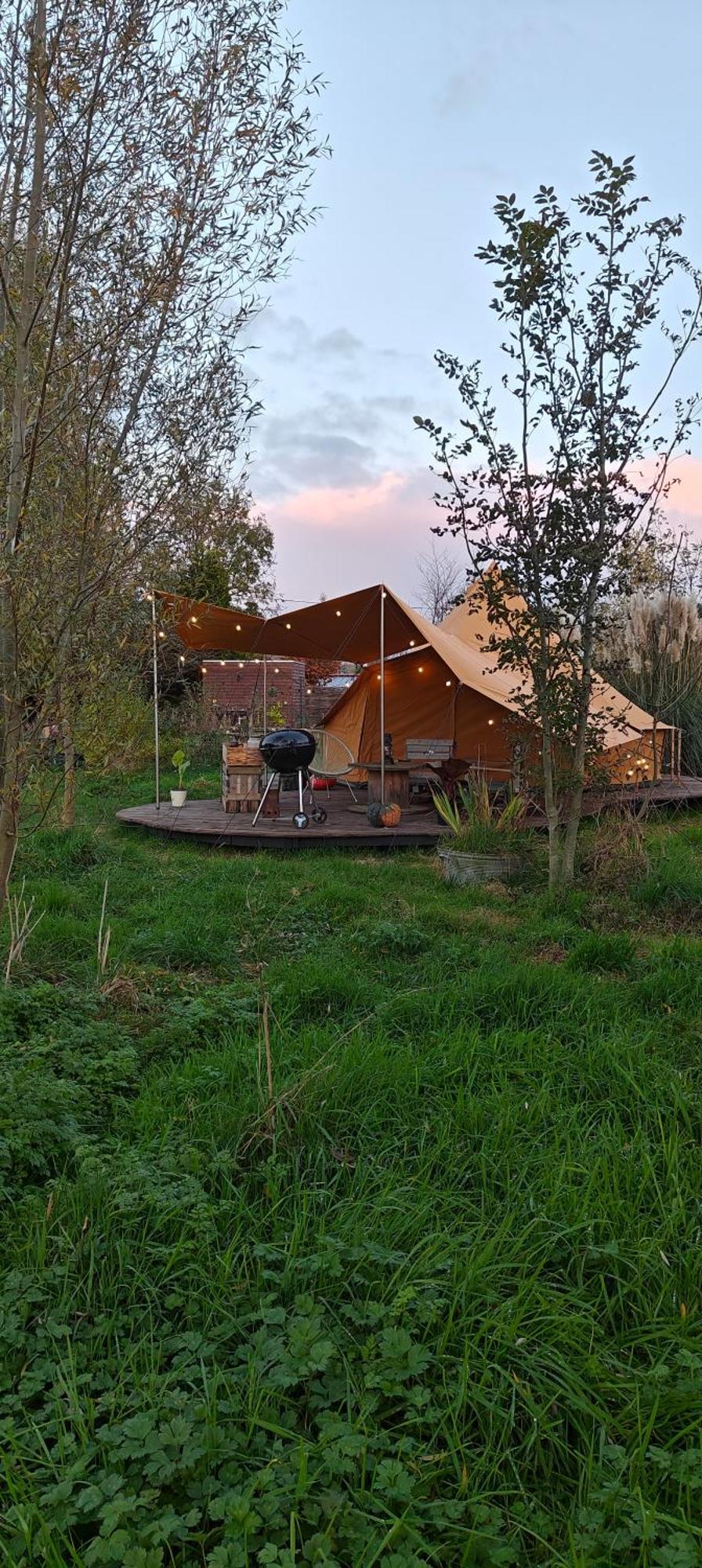 Au Pied Du Trieu, The Glamping Experience Hotel Labroye Kültér fotó